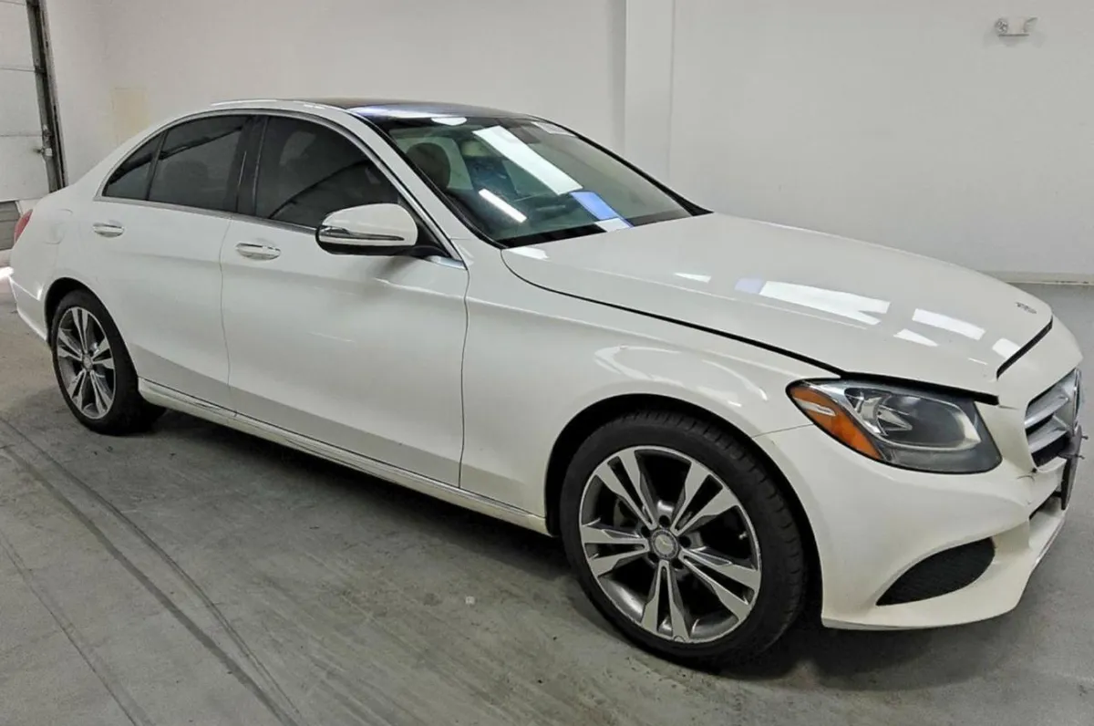 MERCEDES-BENZ C-CLASS 300 4MATIC 2016