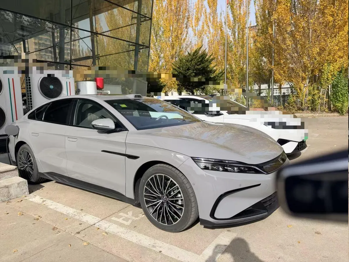 BYD HAN DM-I 2025