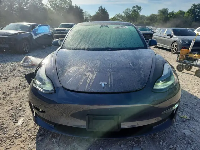 TESLA MODEL 3 02/2022 2022