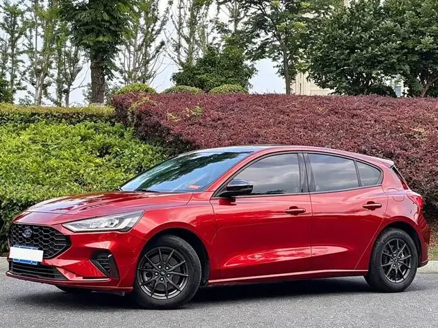 FORD FOCUS HATCHBACK ECOBOOST 180 2022