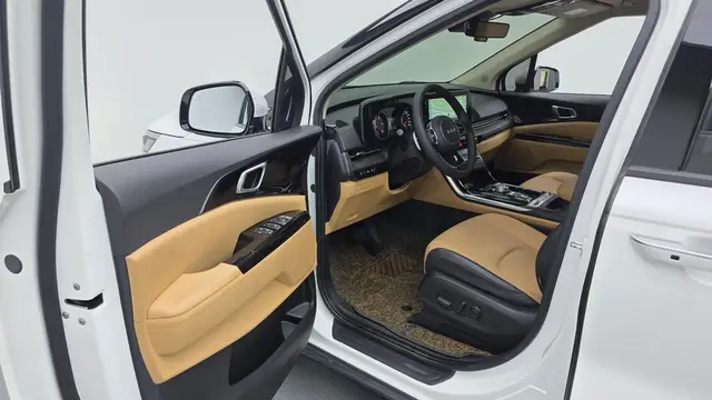 KIA CARNIVAL NOBLESSE 2022