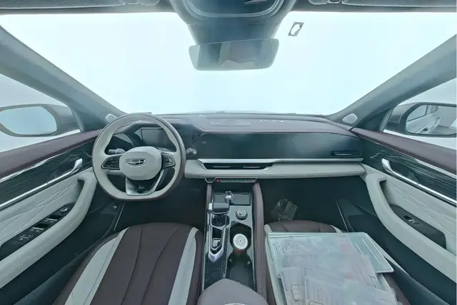 GEELY MONJARO 2022