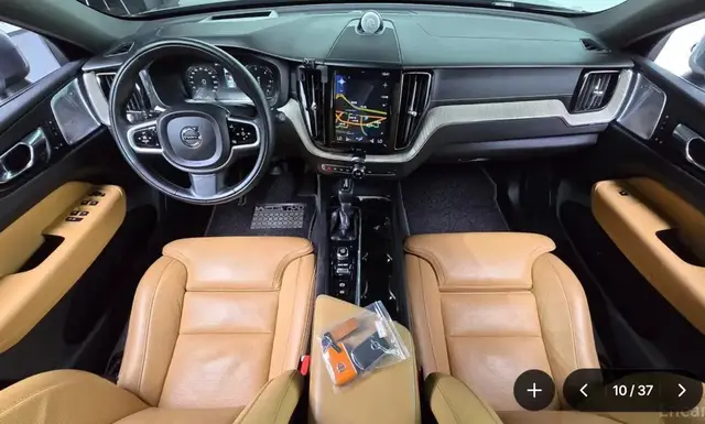 VOLVO XC60 2019