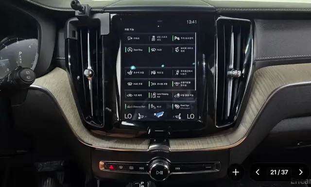 VOLVO XC60 2019