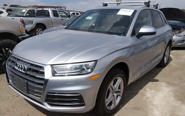 AUDI Q5 2.0T PREMIUM/2.0T TECH PREMIUM 2017