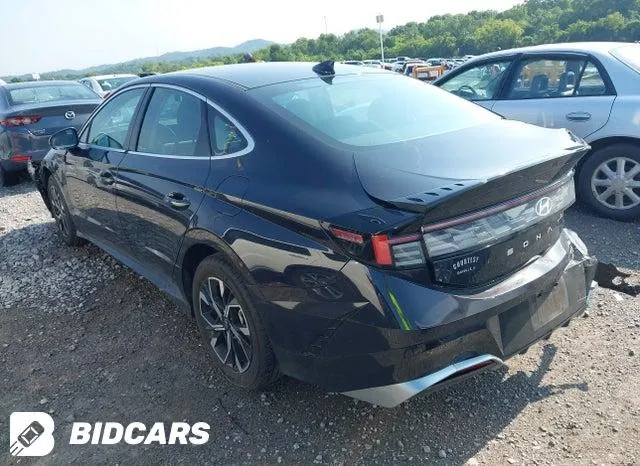 HYUNDAI SONATA SEL 2025