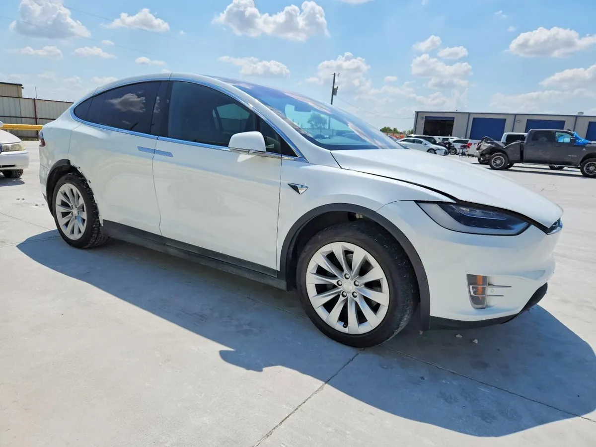 TESLA MODEL X 2018