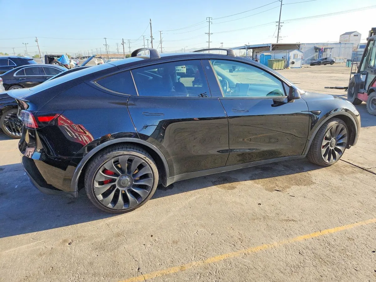 TESLA MODEL Y 2021