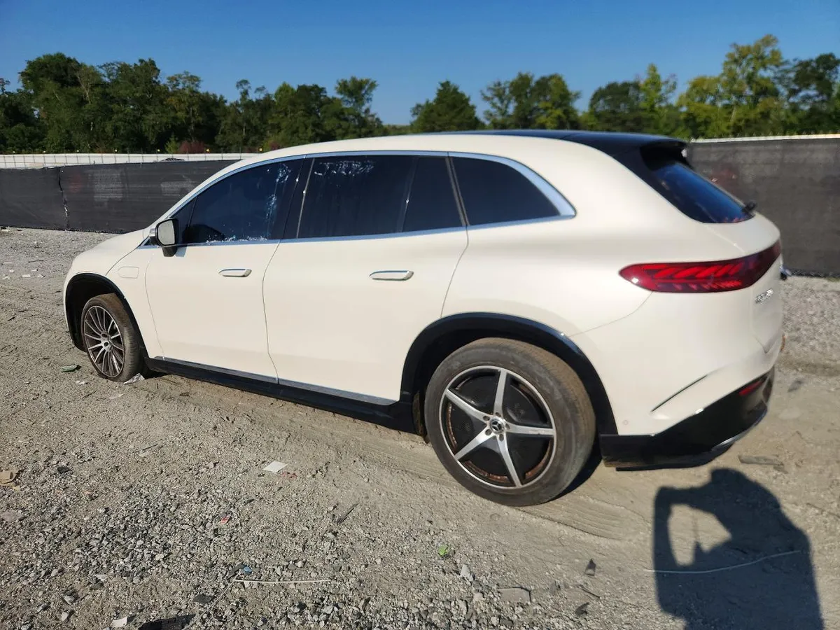 MERCEDES-BENZ EQS 2023