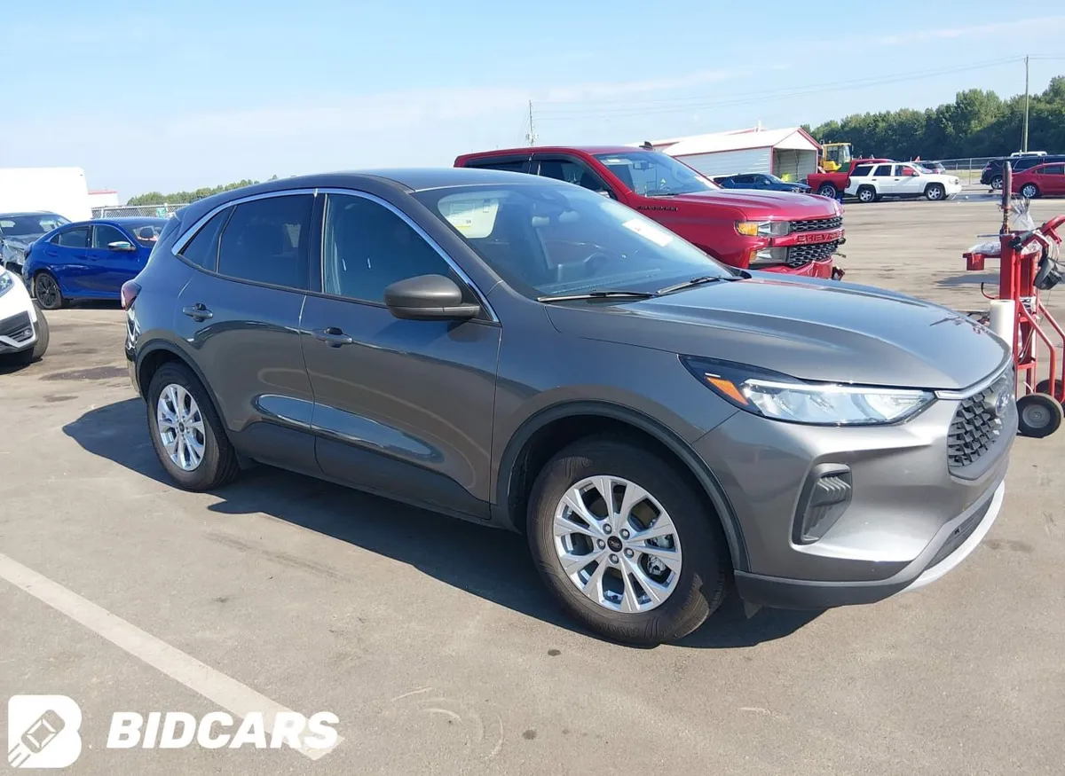 FORD ESCAPE 2023