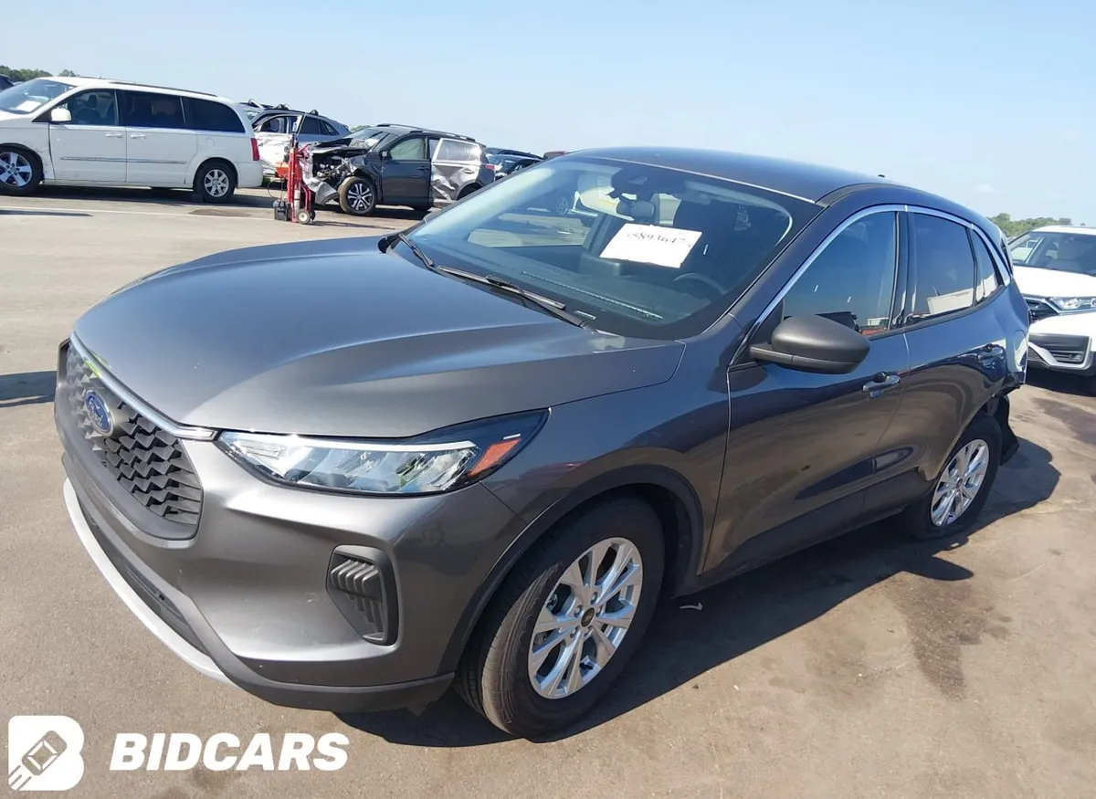 FORD ESCAPE 2023