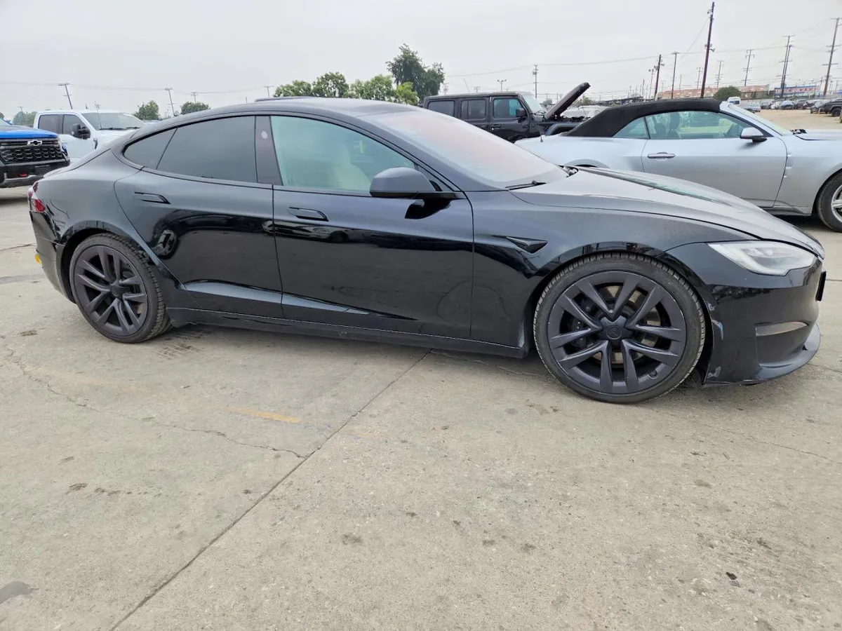 TESLA MODEL S 2021