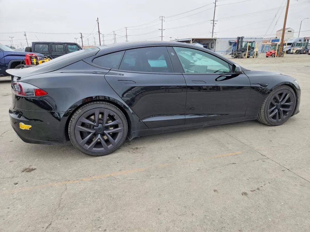 TESLA MODEL S 2021
