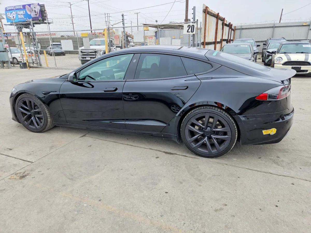 TESLA MODEL S 2021