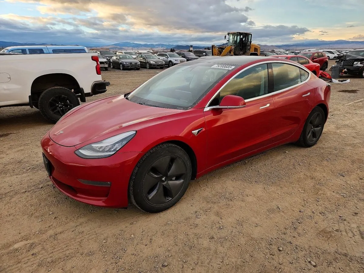 TESLA MODEL 3 2020