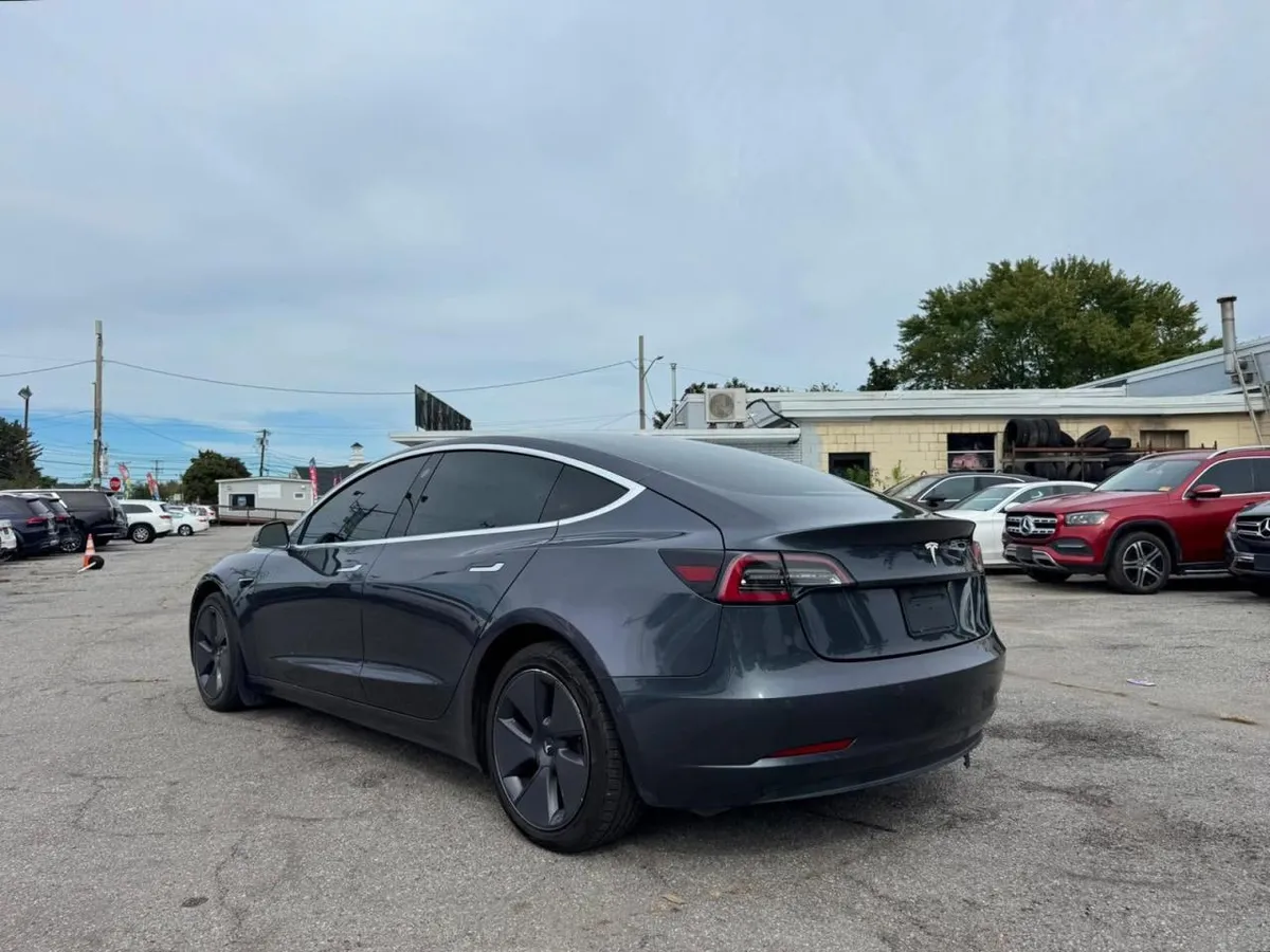 TESLA MODEL 3 2020