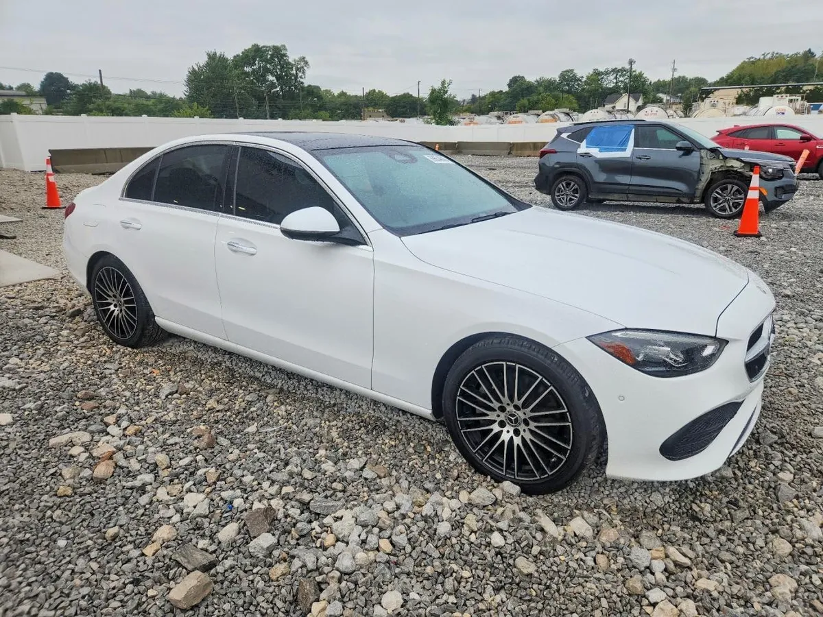 MERCEDES-BENZ C-CLASS 300 2023