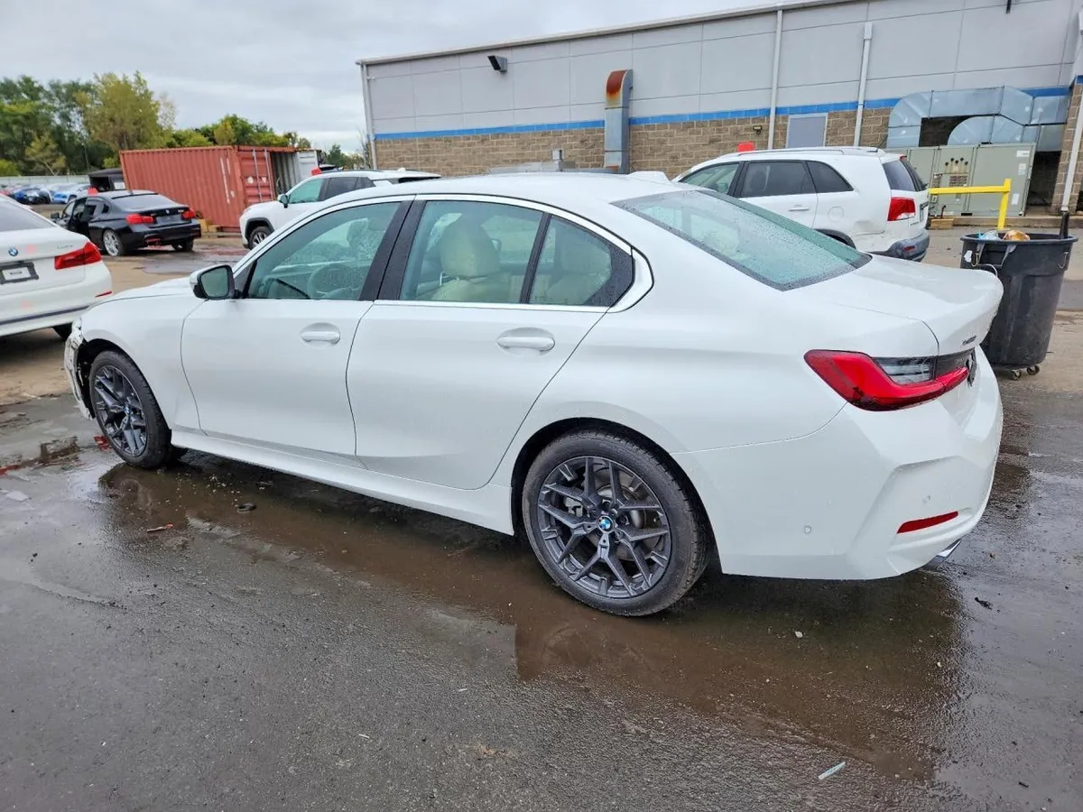 BMW 330XI 2025