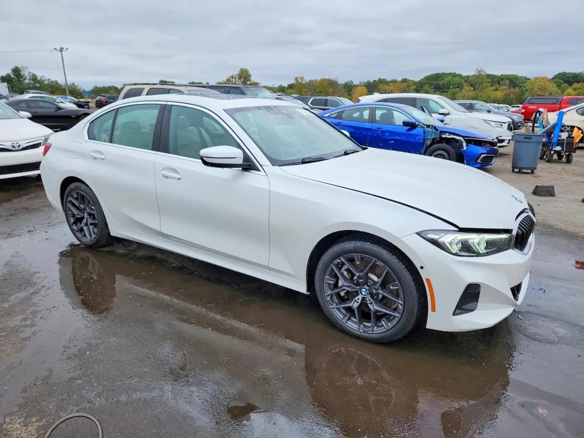 BMW 330XI 2025