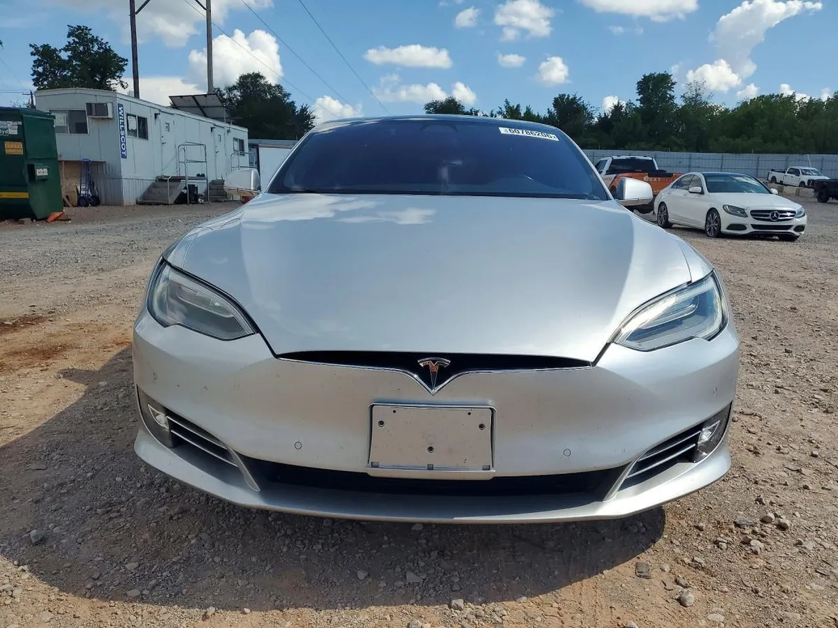 TESLA MODEL S 2018