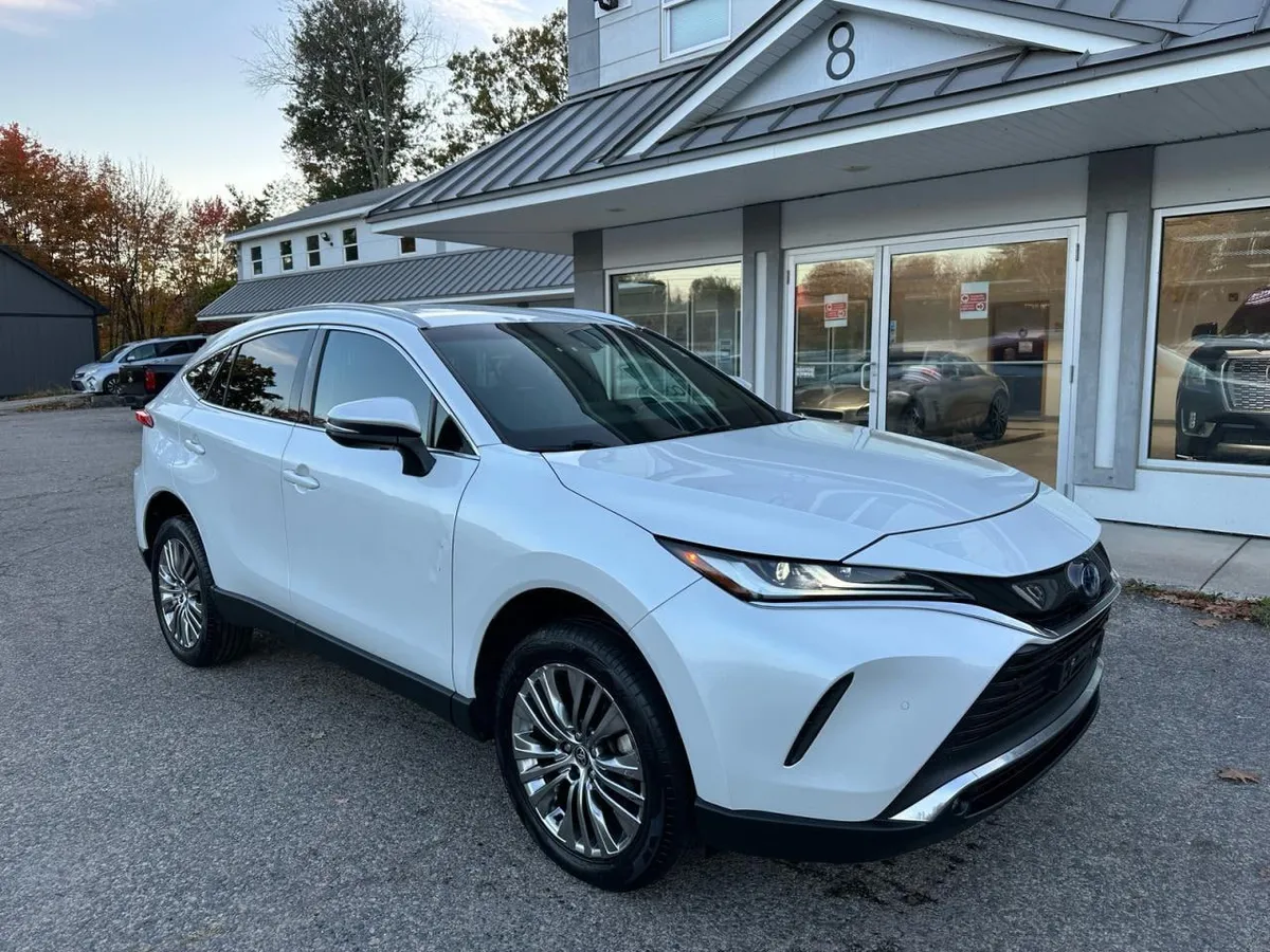 TOYOTA VENZA 2024