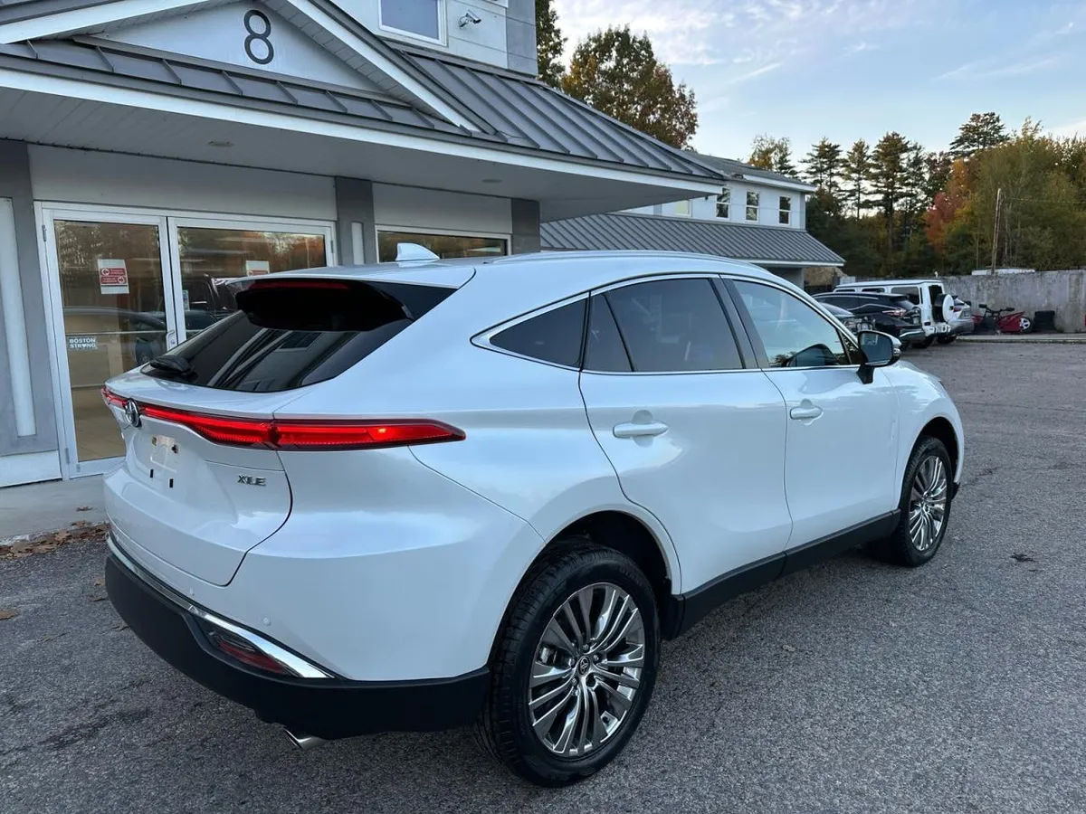 TOYOTA VENZA 2024