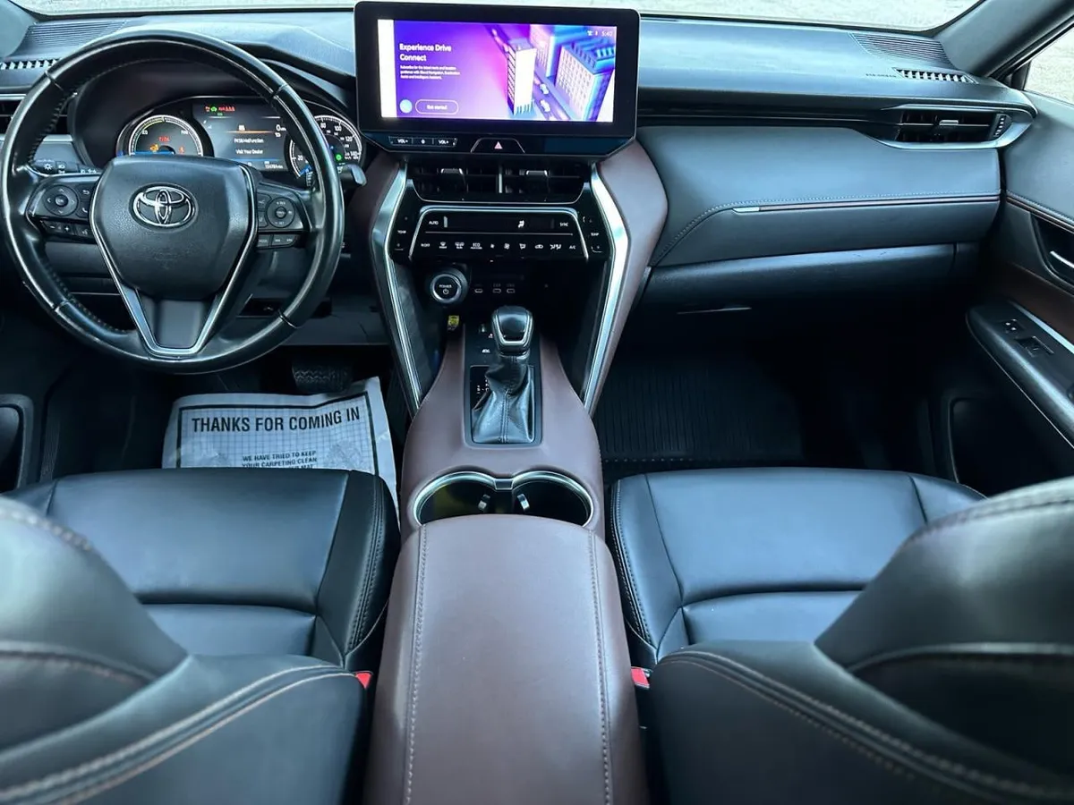 TOYOTA VENZA 2024