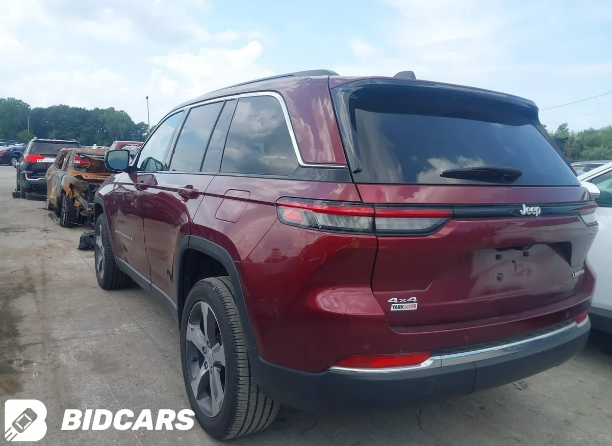 JEEP GRAND CHEROKEE 2025