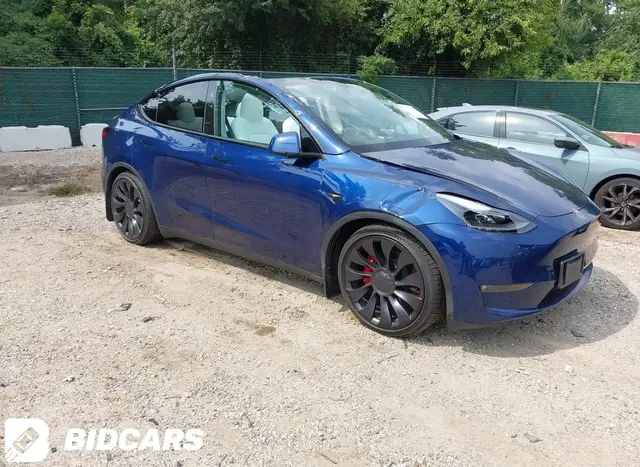 TESLA MODEL Y 2023