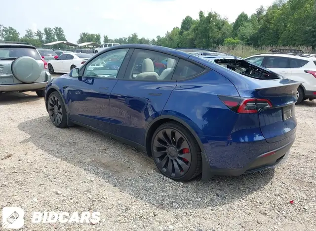 TESLA MODEL Y 2023