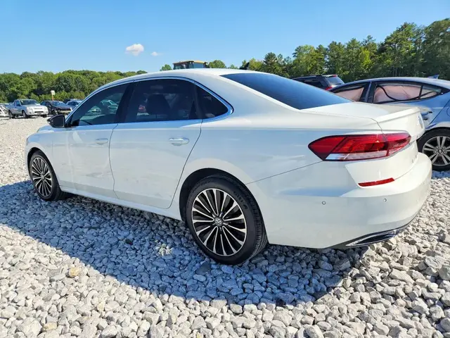 VOLKSWAGEN PASSAT 2022