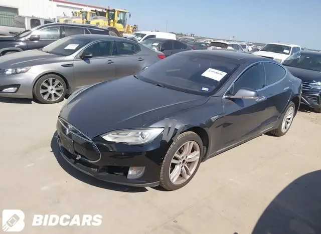 TESLA MODEL S 2015