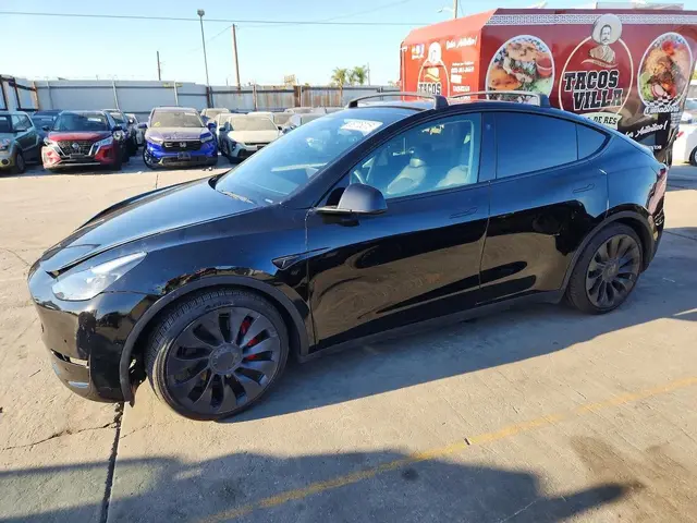 TESLA MODEL Y 2021