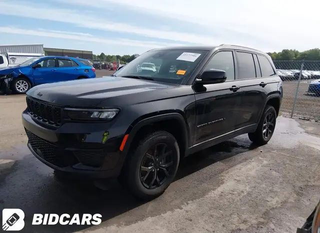 JEEP GRAND CHEROKEE 2024