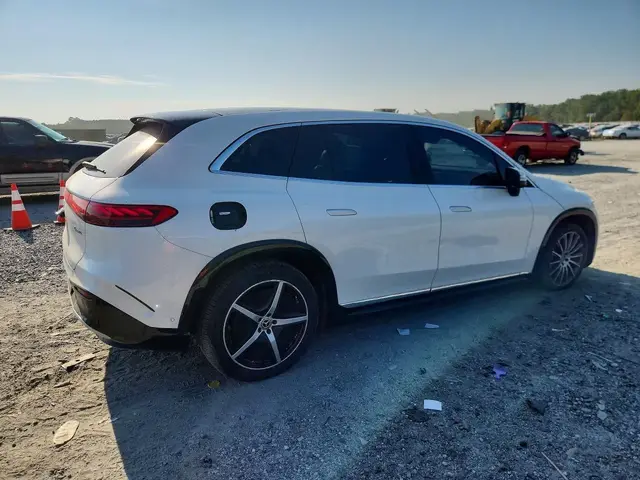 MERCEDES-BENZ EQS 2023