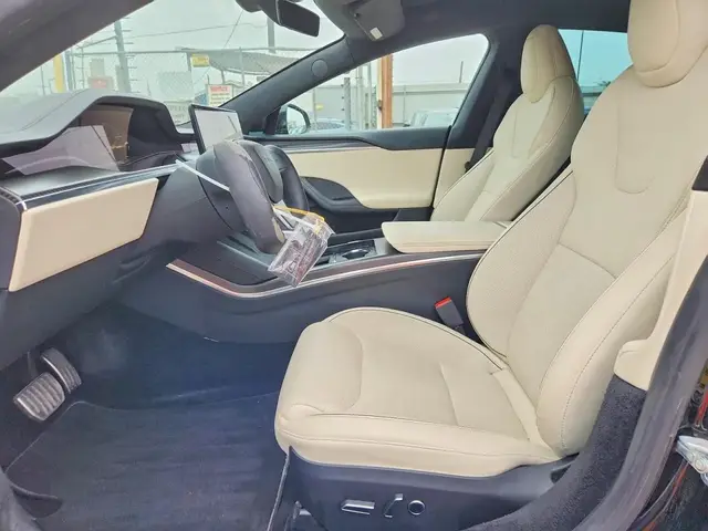 TESLA MODEL S 2021