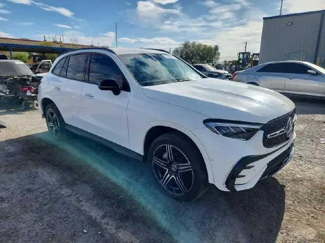 MERCEDES-BENZ GLC 300 2024