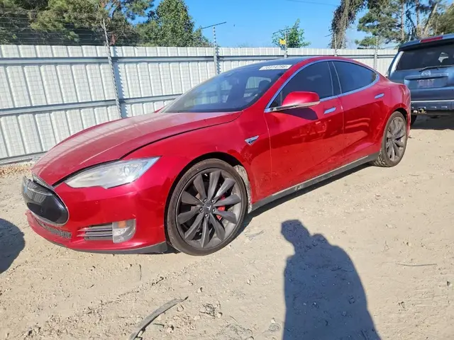 TESLA MODEL S 2015