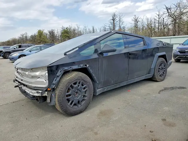 TESLA CYBERTRUCK 2024