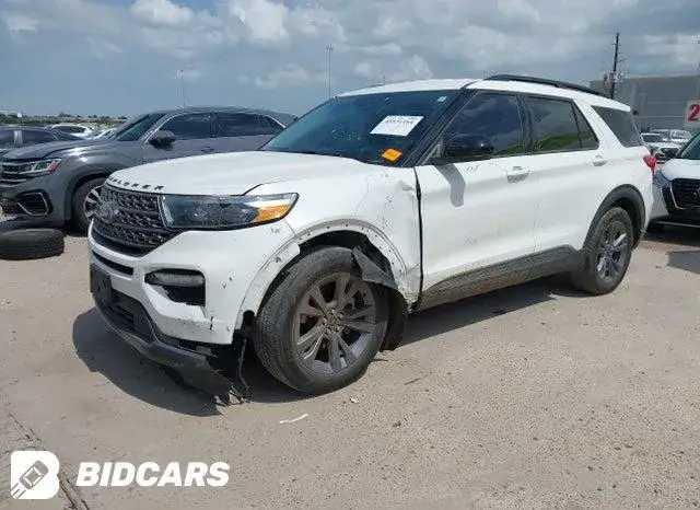 FORD EXPLORER XLT 2024