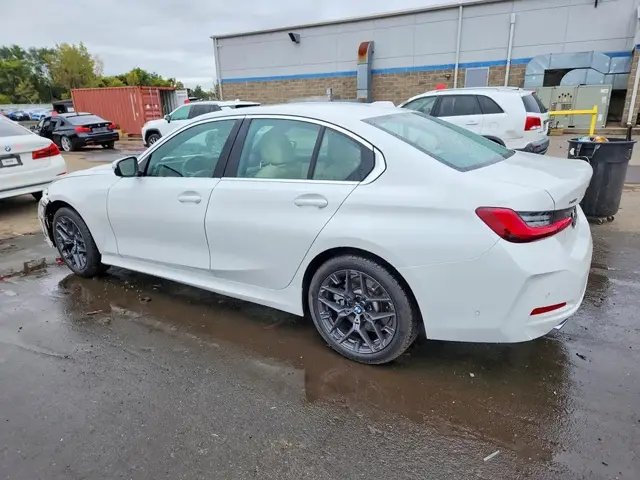 BMW 330XI 2025