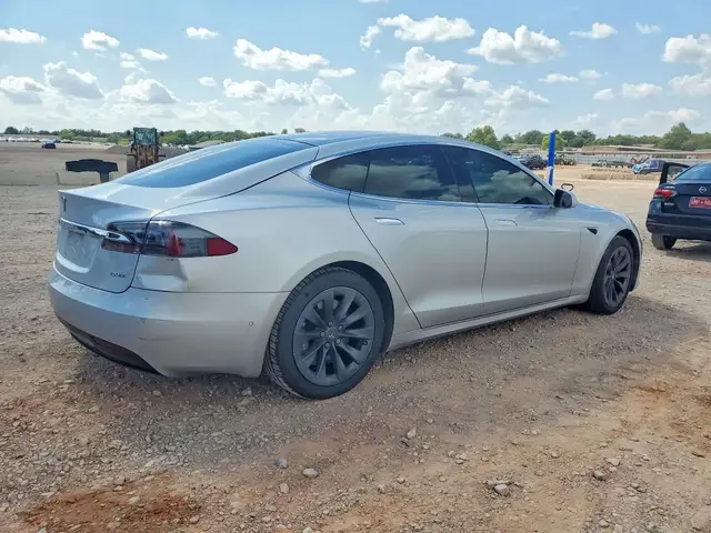TESLA MODEL S 2018