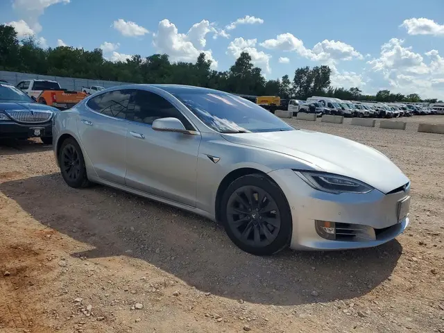 TESLA MODEL S 2018
