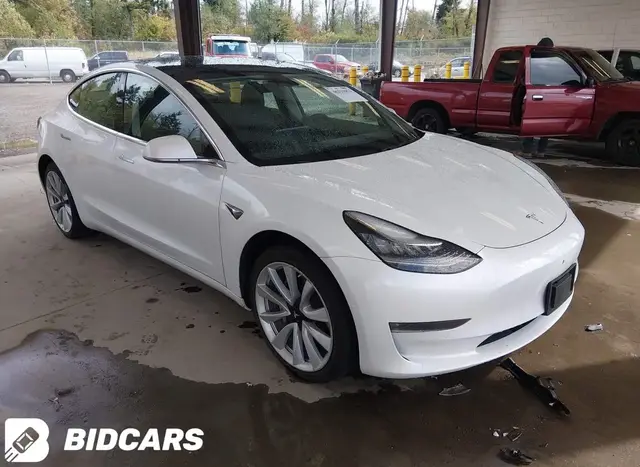 TESLA MODEL 3 2020