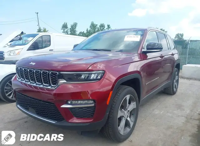 JEEP GRAND CHEROKEE 2025