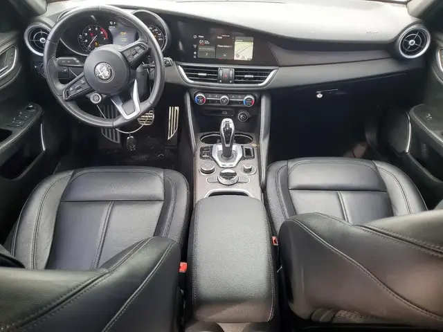 ALFA ROMEO GIULIA SUPER 2022