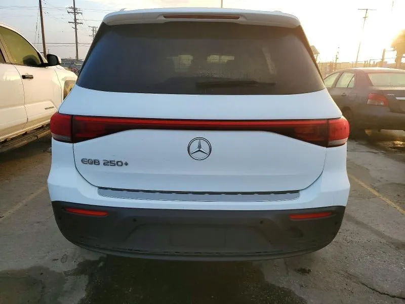 MERCEDES-BENZ EQB 250+ 2023