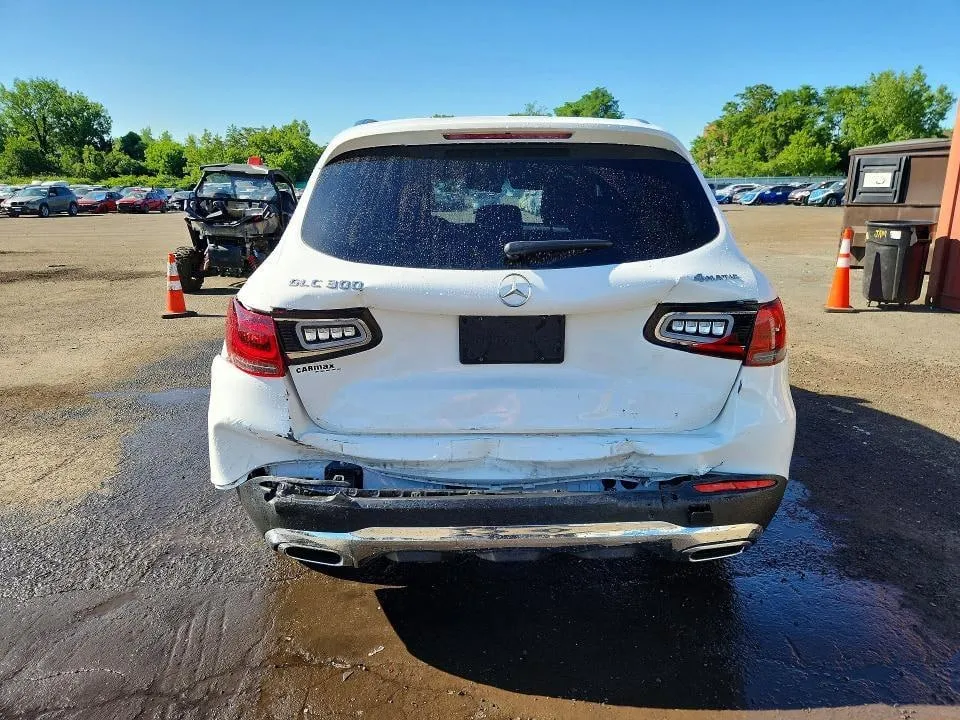 MERCEDES-BENZ GLC 300 4MATIC 2022