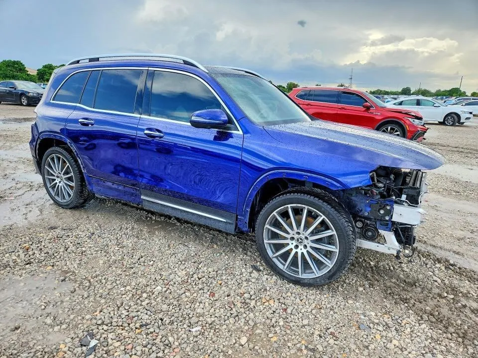 MERCEDES-BENZ GLB 250 2023
