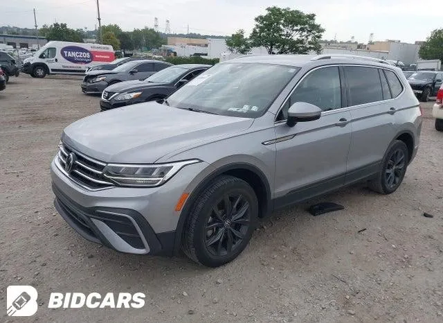 VOLKSWAGEN TIGUAN 2.0T SE 2022